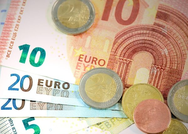 loans-640x480-42076710.jpeg