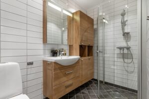commercial-property-640x480-75565477.jpeg