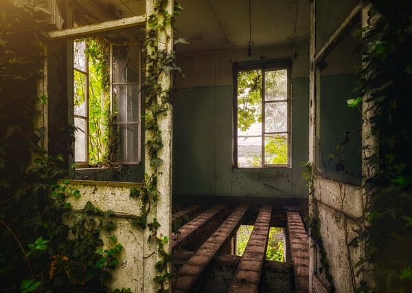 houses-640x480-68535556.jpeg