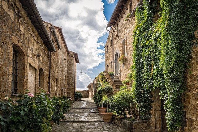 houses-640x480-89979963.jpeg