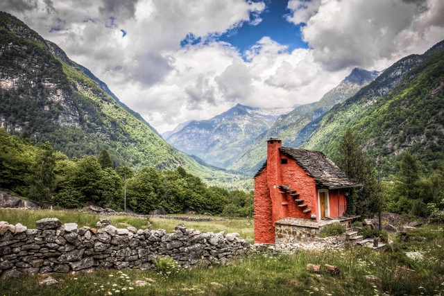 houses-640x480-98534714.jpeg