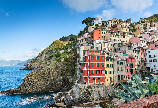 houses-640x480-38168928.jpeg