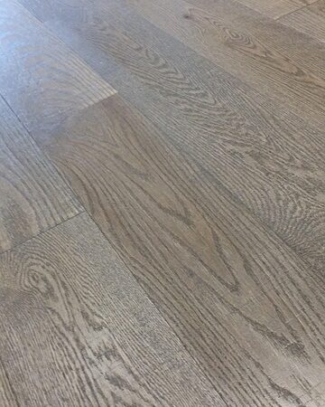 lvp-flooring-denver-640x480-30150981.jpeg