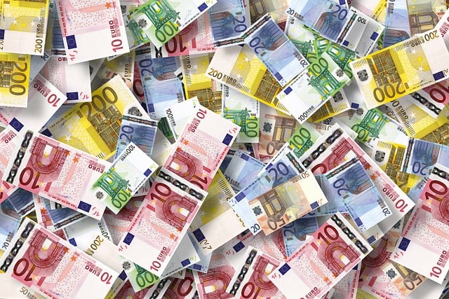 money-640x480-15564773.jpeg