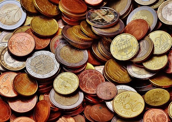 money-640x480-4290848.jpeg
