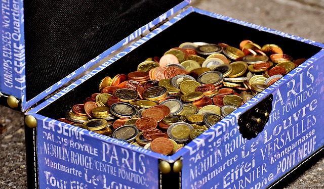 money-640x480-7219599.jpeg