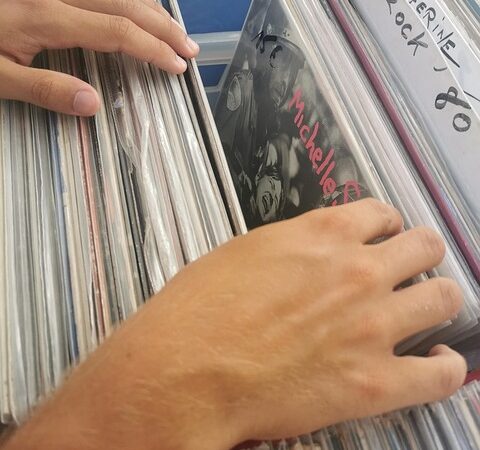 vinyl-flooring-denver-640x480-88436103.jpeg